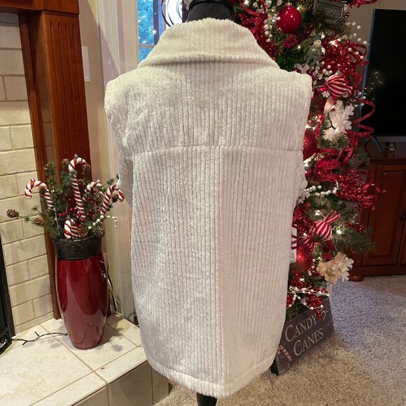 NWT Womens XL COLUMBIA Fire Side Sherpa Vest Chalk - Picture 6 of 10